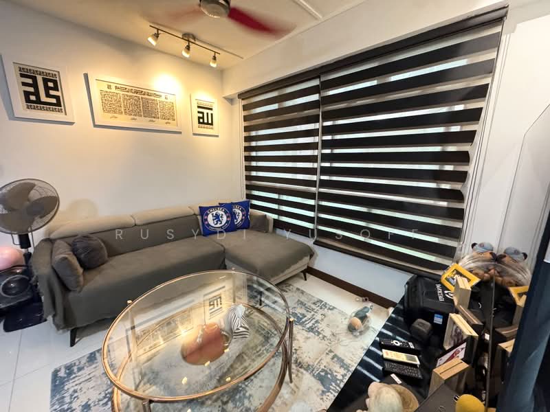 107B Canberra Street, 107B Canberra Street, 2 Bedrooms, 721 sqft, HDB Flat For Sale, by Rusydi Yusoff, 500211032 - Living Room - PropertyGuru.com.sg