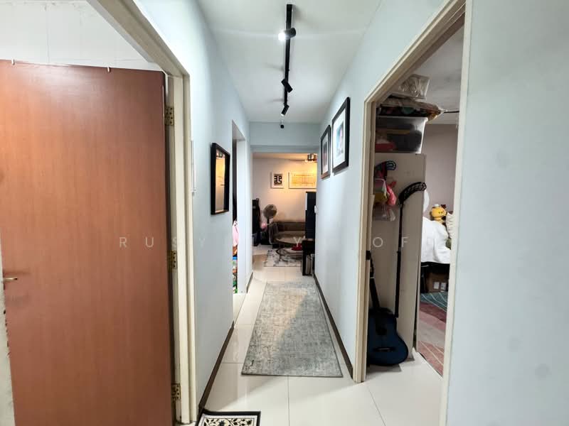 107B Canberra Street, 107B Canberra Street, 2 Bedrooms, 721 sqft, HDB Flat For Sale, by Rusydi Yusoff, 500211032 - Corridor - PropertyGuru.com.sg
