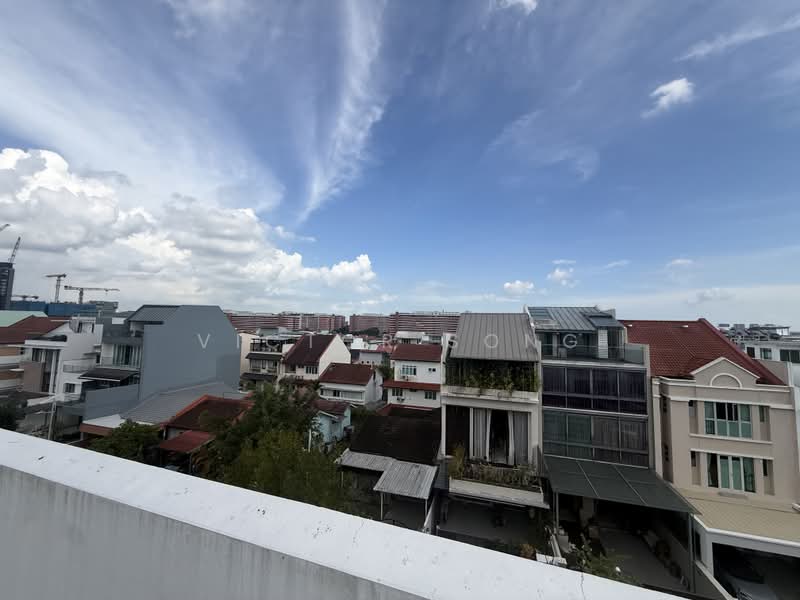 Beauty World MRT - 2 Mins Away, Lorong Pisang Raja, 7 Bedrooms, 5,000 sqft, Corner Terrace For Rent, by Victor Song, 500211038 - Exterior - PropertyGuru.com.sg