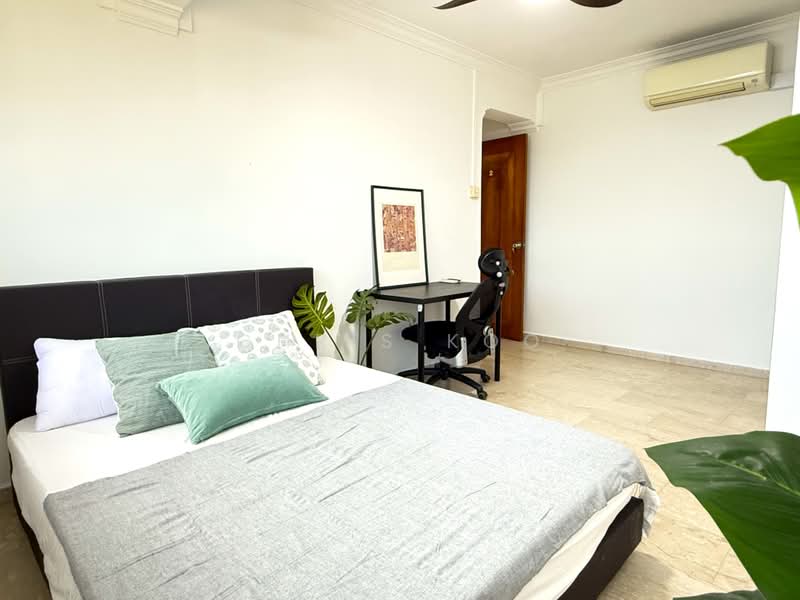 413 Pandan Gardens, 413 Pandan Gardens, Room Rental, 200 sqft, HDB Flat For Rent, by Chris Koo, 500211047 - Bedroom - PropertyGuru.com.sg