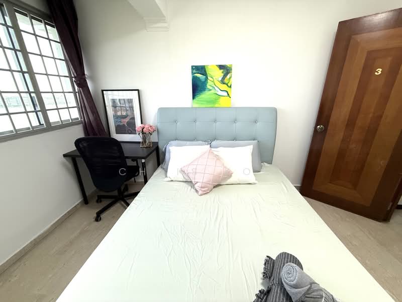 413 Pandan Gardens, 413 Pandan Gardens, Room Rental, 200 sqft, HDB Flat For Rent, by Chris Koo, 500211047 - Bedroom - PropertyGuru.com.sg