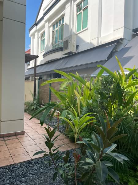 Kingsville, King's Drive, 5 Bedrooms, 2,800 sqft, Semi-Detached House For Rent, by Alice Yap, 500211065 - Exterior - PropertyGuru.com.sg