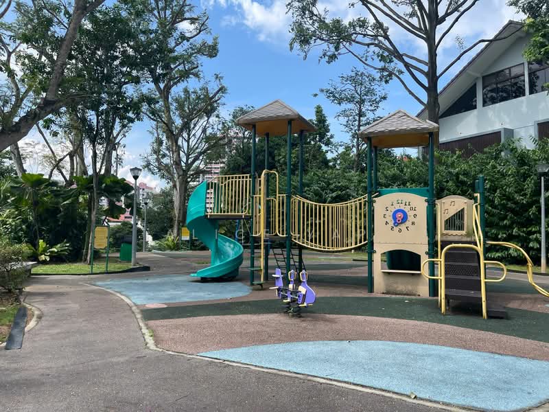 Kingsville, King's Drive, 5 Bedrooms, 2,800 sqft, Semi-Detached House For Rent, by Alice Yap, 500211065 - Exterior - PropertyGuru.com.sg