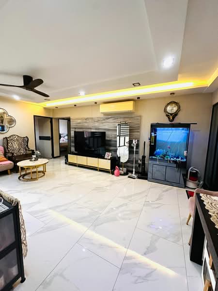 179 Lompang Road, 179 Lompang Road, 4 Bedrooms, 1,184 sqft, HDB Flat For Sale, by JIANWEN LIN, 500211070 - Living Room - PropertyGuru.com.sg