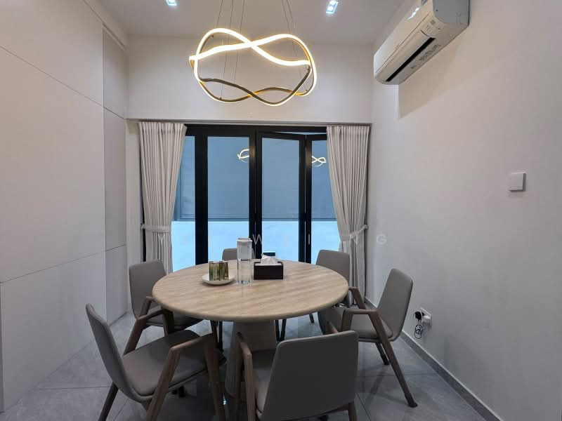 New listing! Near New Semi D! ☎️ 8321.8433, , 5 Bedrooms, 3,500 sqft, Semi-Detached House For Sale, by Yee Wei Ng, 500211090 - Dining Room - PropertyGuru.com.sg