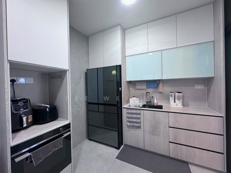 New listing! Near New Semi D! ☎️ 8321.8433, , 5 Bedrooms, 3,500 sqft, Semi-Detached House For Sale, by Yee Wei Ng, 500211090 - Kitchen - PropertyGuru.com.sg