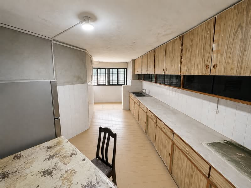 521 Jurong West Street 52, 521 Jurong West Street 52, 3 Bedrooms, 1,012 sqft, HDB Flat For Sale, by Nigel Chow, 500211094 - Kitchen - PropertyGuru.com.sg