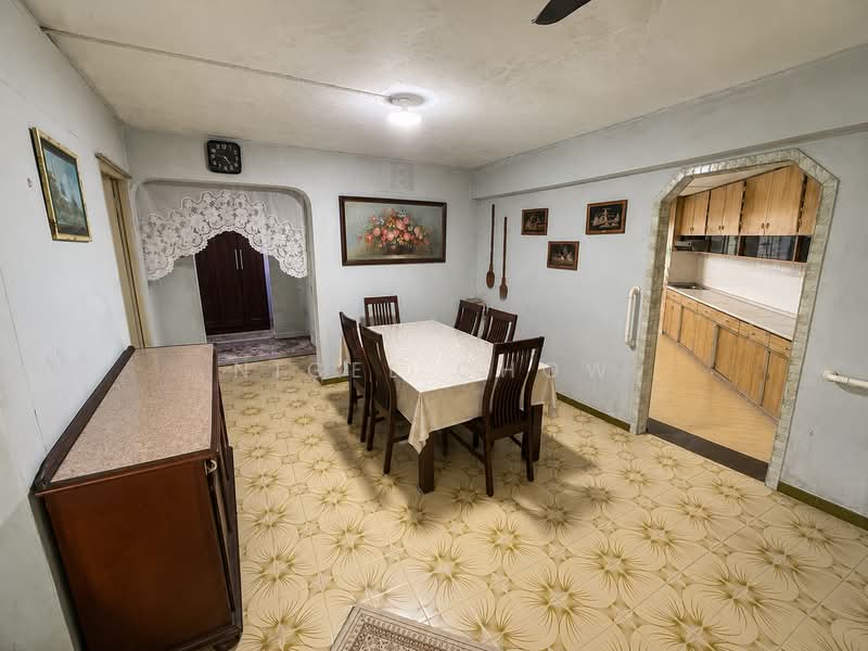 521 Jurong West Street 52, 521 Jurong West Street 52, 3 Bedrooms, 1,012 sqft, HDB Flat For Sale, by Nigel Chow, 500211094 - Dining Room - PropertyGuru.com.sg