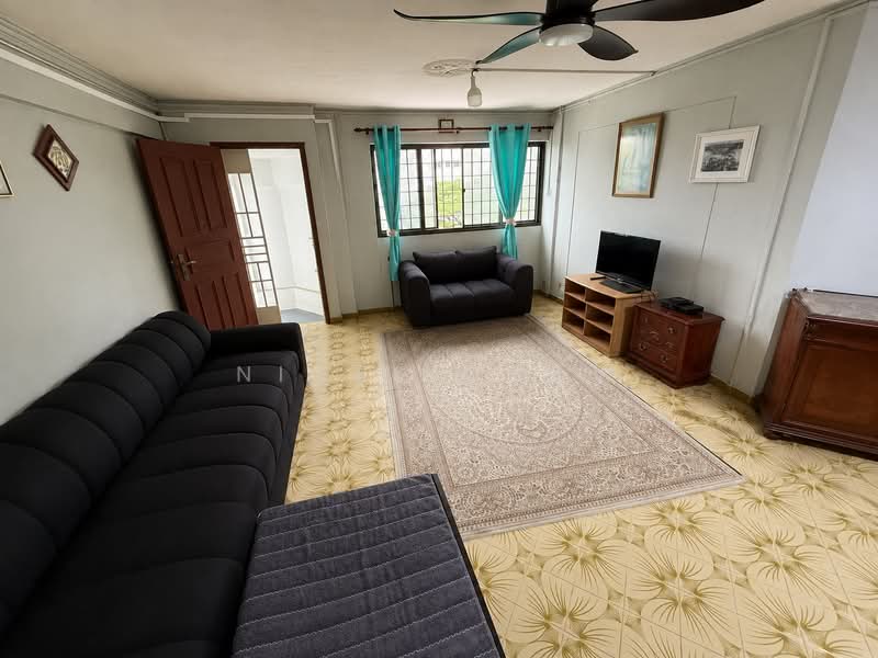 521 Jurong West Street 52, 521 Jurong West Street 52, 3 Bedrooms, 1,012 sqft, HDB Flat For Sale, by Nigel Chow, 500211094 - Living Room - PropertyGuru.com.sg