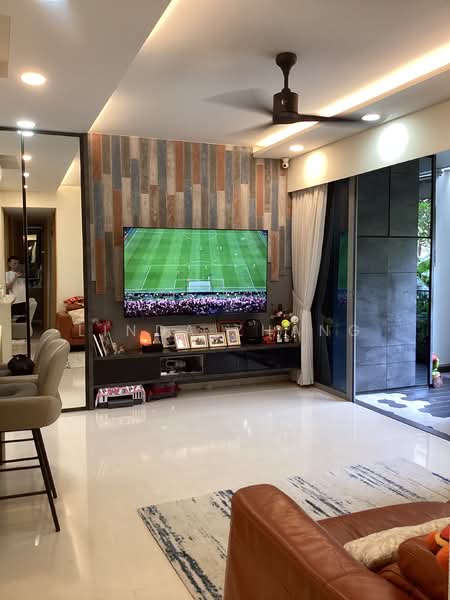 Bartley Ridge, 36 Mount Vernon Road, 3 Bedrooms, 1,130 sqft, Condominium For Sale, by Linda Zhang, 500211102 - Living Room - PropertyGuru.com.sg