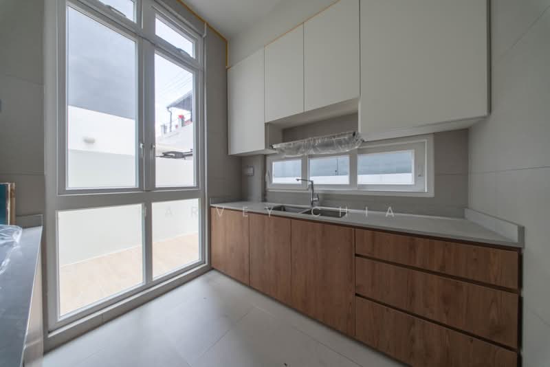Rare Freehold Detached in D19, , 6 Bedrooms, 11,400 sqft, Detached House For Sale, by Harvey Chia, 500211105 - PropertyGuru.com.sg