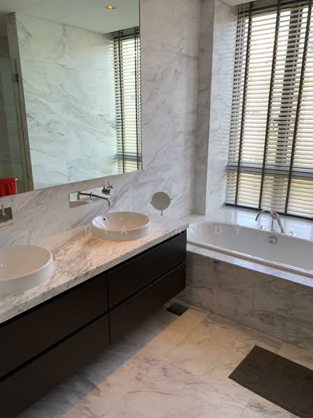 Sui Generis, 19 Balmoral Crescent, 3 Bedrooms, 1,572 sqft, Condominium For Sale, by Chia Sandy, 500211114 - Bathroom - PropertyGuru.com.sg