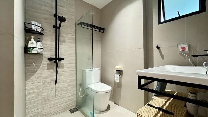 Heritage View, 10 Dover Rise, 4 Bedrooms, 1,464 sqft, Condominium For Sale, by Patrick Poon 潘德名, 500211120 - Bathroom - PropertyGuru.com.sg