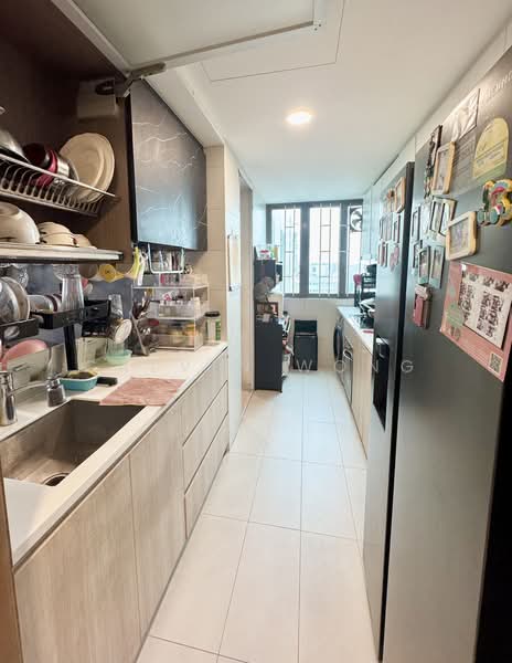 Nine Residences, Yishun Avenue 9, 5 Bedrooms, 1,367 sqft, Apartment For Sale, by Calvin Wong, 500211121 - Kitchen - PropertyGuru.com.sg