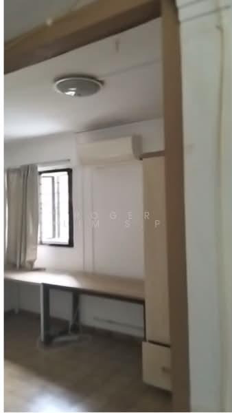 303 Clementi Avenue 4, 303 Clementi Avenue 4, Room Rental, 90 sqft, HDB Flat For Rent, by Roger Lim S.P, 500211122 - Study - PropertyGuru.com.sg