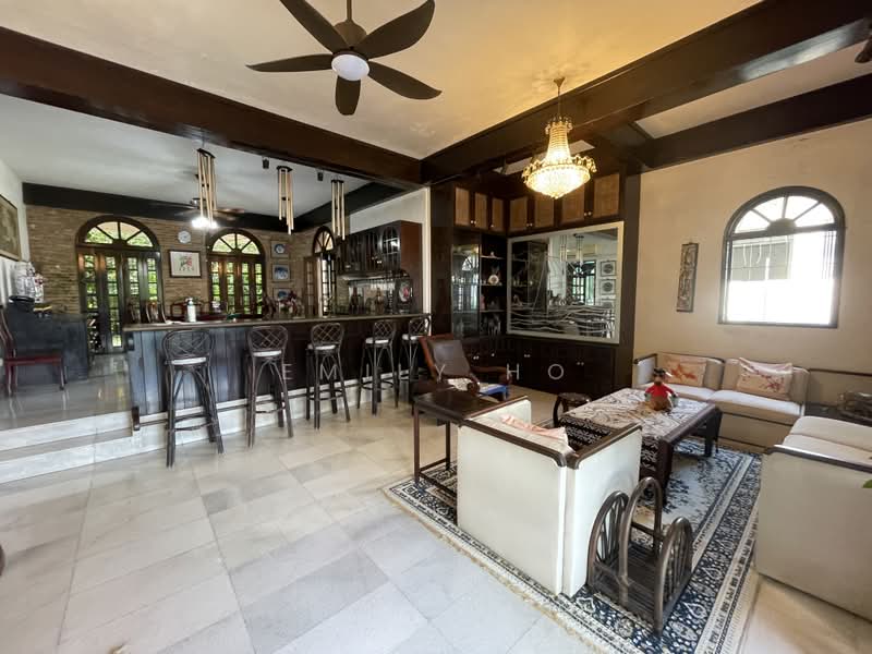 RARE!! ELEVATED LUSH GREENERY FACING!, Bukit Timah Vicinity, 6 Bedrooms, 5,000 sqft, Bungalow House For Sale, by Emily Ho, 500211126 - Living Room - PropertyGuru.com.sg