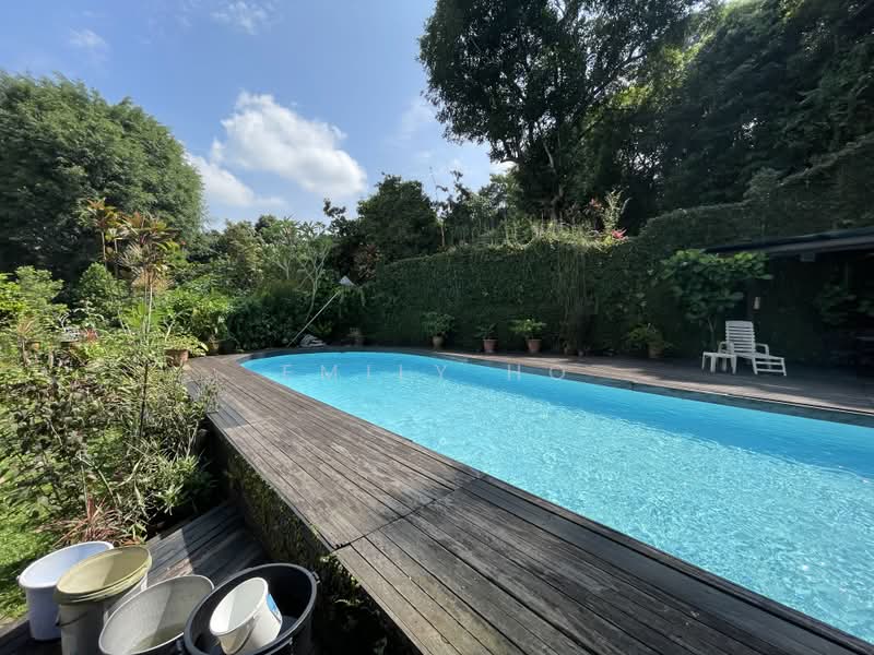 RARE!! ELEVATED LUSH GREENERY FACING!, Bukit Timah Vicinity, 6 Bedrooms, 5,000 sqft, Bungalow House For Sale, by Emily Ho, 500211126 - Exterior - PropertyGuru.com.sg