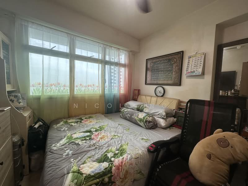421C Northshore Drive, 421C Northshore Drive, 2 Bedrooms, 731 sqft, HDB Flat For Sale, by Nicole Ng, 500211137 - Bedroom - PropertyGuru.com.sg