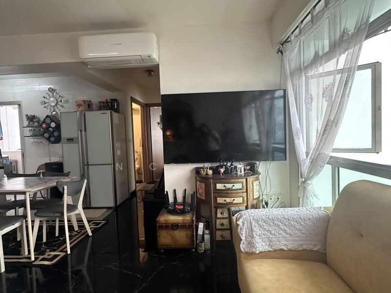 421C Northshore Drive, 421C Northshore Drive, 2 Bedrooms, 731 sqft, HDB Flat For Sale, by Nicole Ng, 500211137 - Living Room - PropertyGuru.com.sg