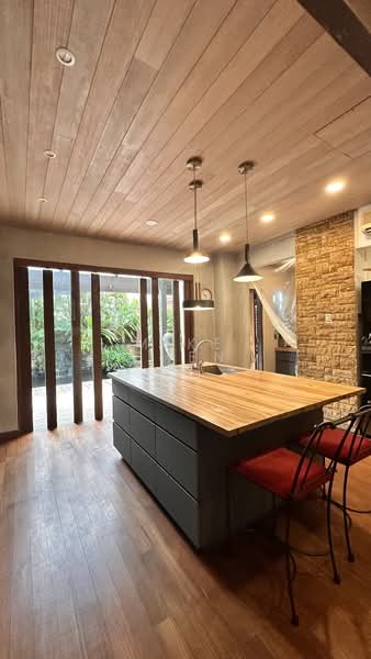 Seletar Hill Estate, , 8 Bedrooms, 7,712 sqft, Detached House For Sale, by Mike Chen, 500211138 - Kitchen - PropertyGuru.com.sg
