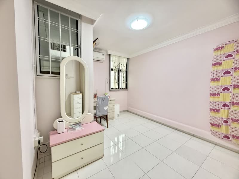 356C Admiralty Drive, 356C Admiralty Drive, 4 Bedrooms, 1,184 sqft, HDB Flat For Sale, by Young Chng, 500211146 - Bedroom - PropertyGuru.com.sg