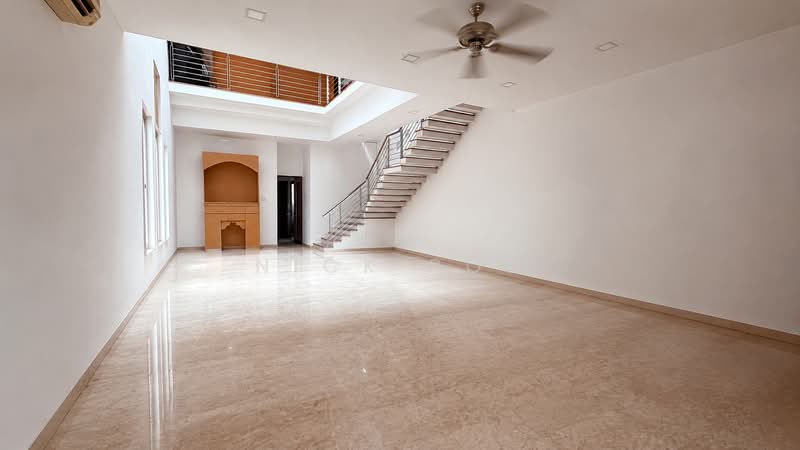 Chuan Loft, Chuan Drive, 5 Bedrooms, 3,600 sqft, Terraced House For Sale, by Nick Poh, 500211187 - Living Room - PropertyGuru.com.sg