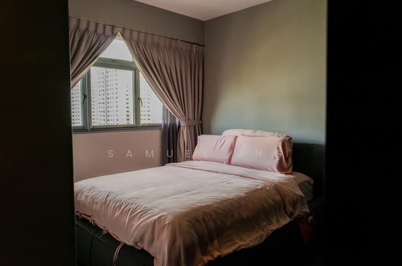 622A Tampines Avenue 12, 622A Tampines Avenue 12, 3 Bedrooms, 1,216 sqft, HDB Flat For Sale, by Samuel Ong, 500211211 - Master Bedroom - PropertyGuru.com.sg
