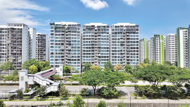 622A Tampines Avenue 12, 622A Tampines Avenue 12, 3 Bedrooms, 1,216 sqft, HDB Flat For Sale, by Samuel Ong, 500211211 - Living room view - PropertyGuru.com.sg