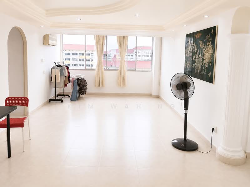 603 Choa Chu Kang Street 62, 603 Choa Chu Kang Street 62, 3 Bedrooms, 1,604 sqft, HDB Flat For Sale, by Kim Wah Ng, 500211222 - Living Room - PropertyGuru.com.sg
