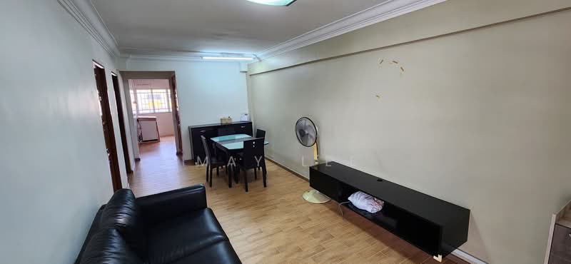 227 Tampines Street 23, 227 Tampines Street 23, Room Rental, 129 sqft, HDB Flat For Rent, by May Lee, 500211236 - Living Room - PropertyGuru.com.sg