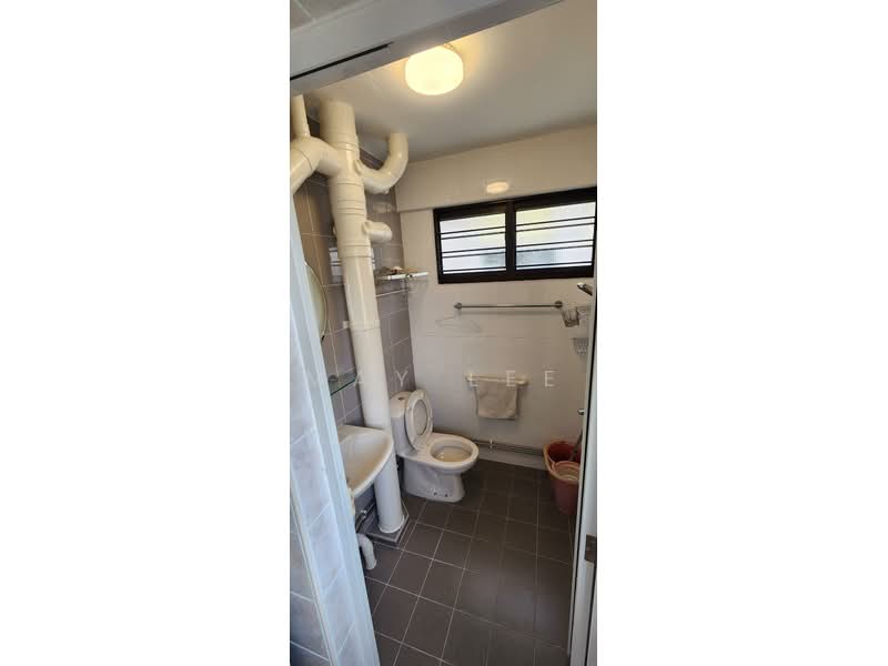 227 Tampines Street 23, 227 Tampines Street 23, Room Rental, 129 sqft, HDB Flat For Rent, by May Lee, 500211236 - Bathroom - PropertyGuru.com.sg