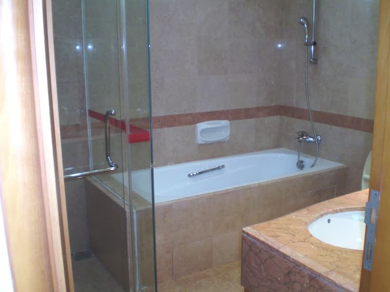 The Horizon, 1 Holt Road, 4 Bedrooms, 1,722 sqft, Condominium For Sale, by KC Ng, 500211239 - Bathroom - PropertyGuru.com.sg