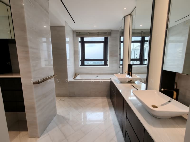 Ardmore Park, 9 Ardmore Park, 4 Bedrooms, 2,885 sqft, Condominium For Sale, by Zheng Zong Jian, 500211251 - Bathroom - PropertyGuru.com.sg