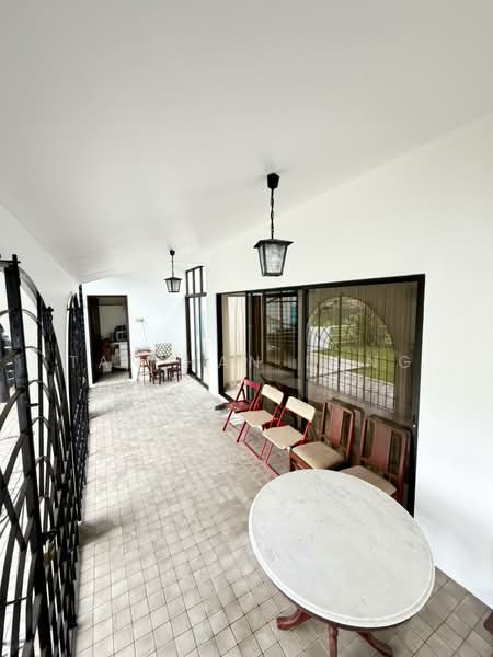 Hong Kong Park, , 5 Bedrooms, 3,500 sqft, Semi-Detached House For Sale, by Tan Han Long, 500211267 - Exterior - PropertyGuru.com.sg