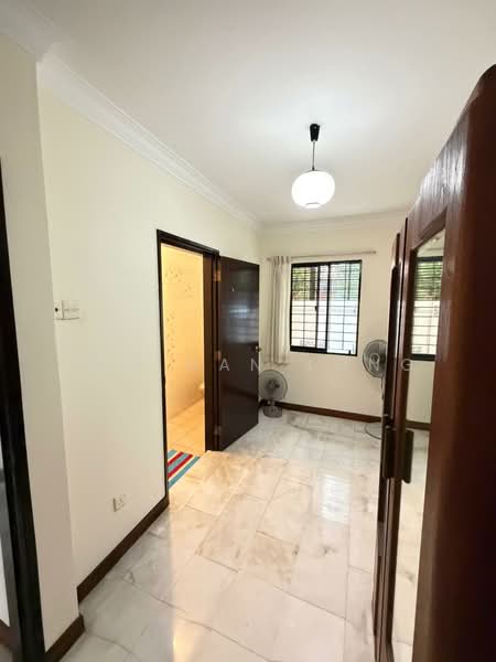 Hong Kong Park, , 5 Bedrooms, 3,500 sqft, Semi-Detached House For Sale, by Tan Han Long, 500211267 - Interior - PropertyGuru.com.sg