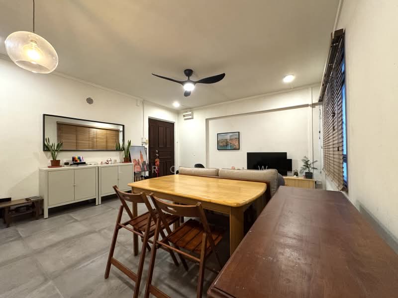 671B Klang Lane, 671B Klang Lane, 3 Bedrooms, 915 sqft, HDB Flat For Sale, by Leroy Yew, 500211271 - Living Room - PropertyGuru.com.sg