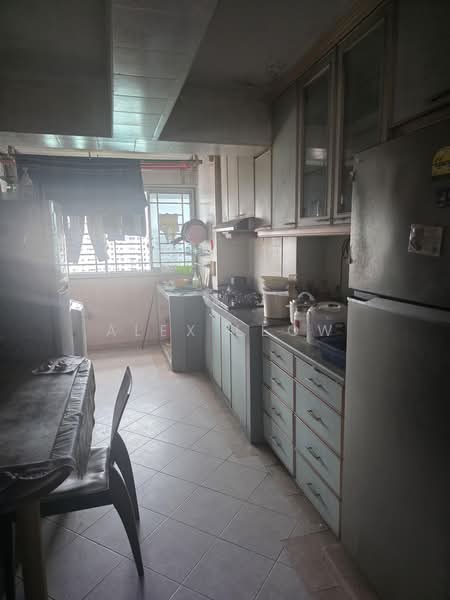 5 Bedok South Avenue 2, 5 Bedok South Avenue 2, 3 Bedrooms, 883 sqft, HDB Flat For Sale, by Alex Leow, 500211277 - Kitchen - PropertyGuru.com.sg
