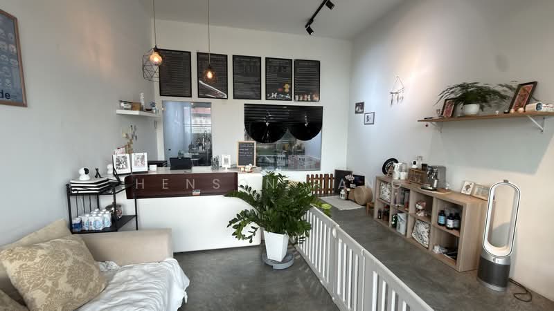 Prestige Point, 398 Upper Paya Lebar Road, 592 sqft, Shop / Shophouse For Sale, by Henson Pang, 500211291 - Interior - CommercialGuru.com.sg