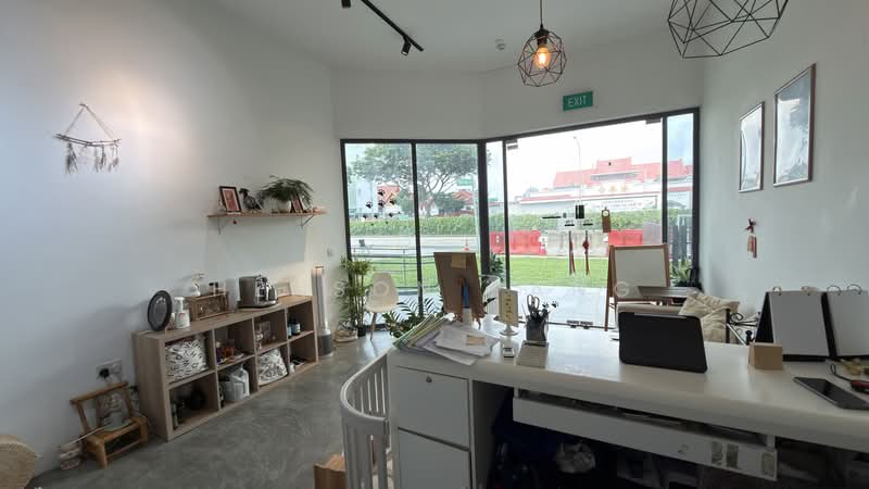 Prestige Point, 398 Upper Paya Lebar Road, 592 sqft, Shop / Shophouse For Sale, by Henson Pang, 500211291 - Interior - CommercialGuru.com.sg