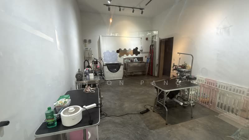 Prestige Point, 398 Upper Paya Lebar Road, 592 sqft, Shop / Shophouse For Sale, by Henson Pang, 500211291 - Interior - CommercialGuru.com.sg
