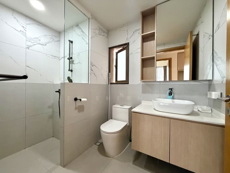 The Vales, 79 Anchorvale Crescent, 2 Bedrooms, 753 sqft, Condominium For Rent, by Lee Sherman, 500211303 - Bathroom - PropertyGuru.com.sg