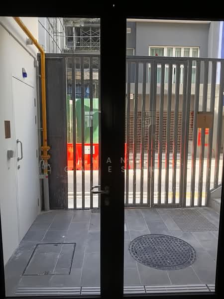 Recently Renovated Level 1 F&B Space at North Canal Road -Good location, North Canal Road, 1,934 sqft, Food & Beverage For Rent, by Anand Ganesan, 500211309 - Exterior - CommercialGuru.com.sg