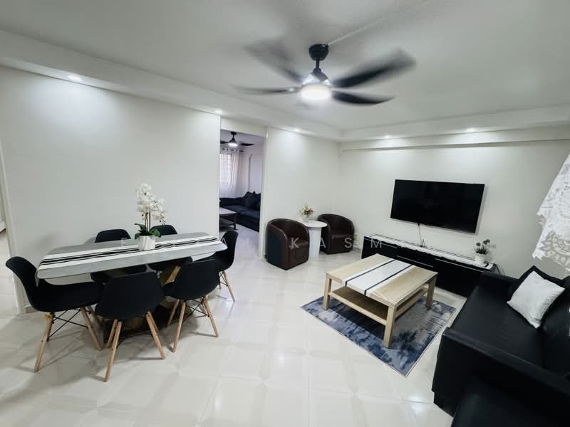775 Yishun Ring Road, 775 Yishun Ring Road, 3 Bedrooms, 893 sqft, HDB Flat For Rent, by Faizal Kasmin, 500211312 - Living Room - PropertyGuru.com.sg