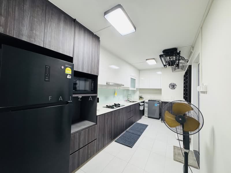 775 Yishun Ring Road, 775 Yishun Ring Road, 3 Bedrooms, 893 sqft, HDB Flat For Rent, by Faizal Kasmin, 500211312 - Kitchen - PropertyGuru.com.sg