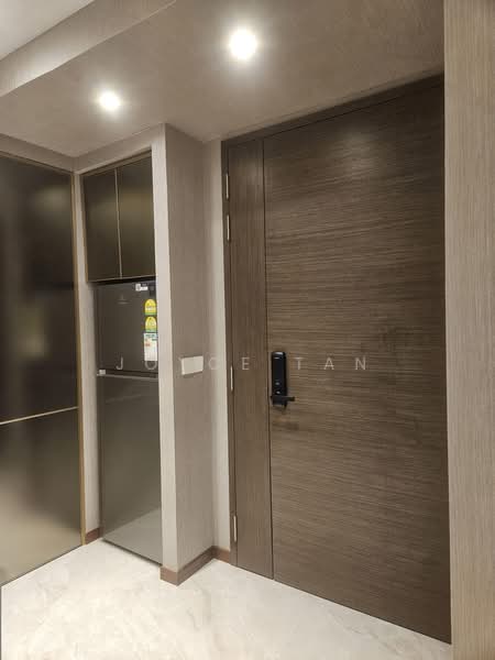 Chuan Park, 240 Lorong Chuan, Hougang / Punggol / Sengkang, 2 Bedrooms, 743 sqft, Condominium For Sale, by Joyce Tan, 500211322 - Entrance - PropertyGuru.com.sg