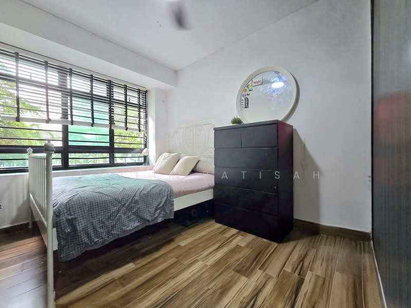 438A Sengkang West Avenue, 438A Sengkang West Avenue, 3 Bedrooms, 1,011 sqft, HDB Flat For Sale, by Taufik Batisah, 500211326 - Bedroom - PropertyGuru.com.sg
