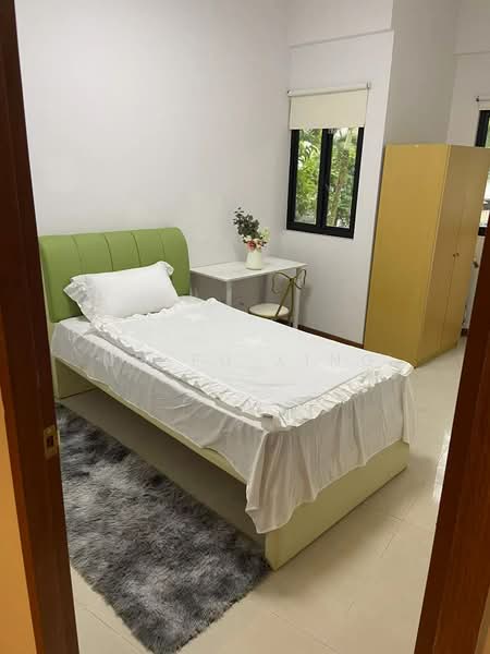 Nouvelle Park, 131 Poh Huat Road West, Room Rental, 200 sqft, Condominium For Rent, by Ng Fu Xing, 500211336 - Bedroom - PropertyGuru.com.sg