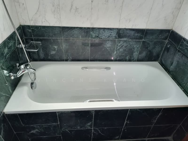 1 King Albert Park, 1 King Albert Park, 3 Bedrooms, 1,421 sqft, Condominium For Rent, by Vincent Kwang, 500211339 - Bathroom - PropertyGuru.com.sg
