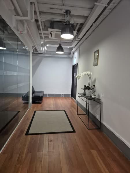 Shophouse Office@Capital Square-2433 SqFt-Good Layout-Nicely Fitted-Lift Access, Church Street, Telok Ayer Street, 2,433 sqft, Office For Rent, by Adeline Goh, 500211363 - Interior - CommercialGuru.com.sg