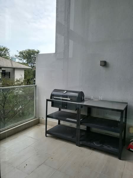Regency Suites, 38 Kim Tian Road, 1 Bedroom, 1,152 sqft, Apartment For Sale, by Sheryl Han, 500211369 - Balcony - PropertyGuru.com.sg